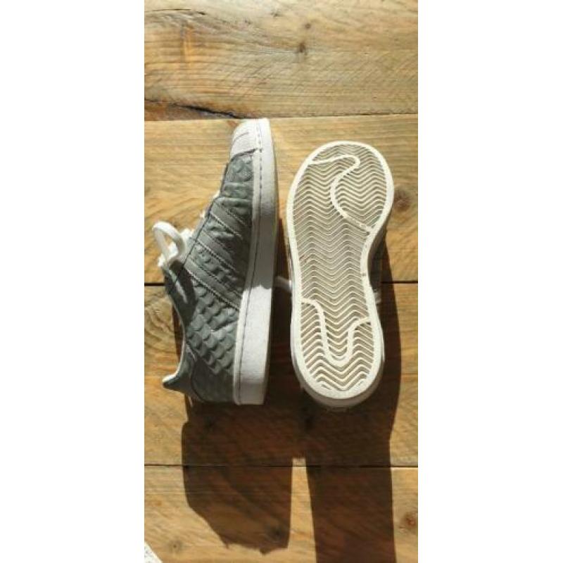Adidas superstar