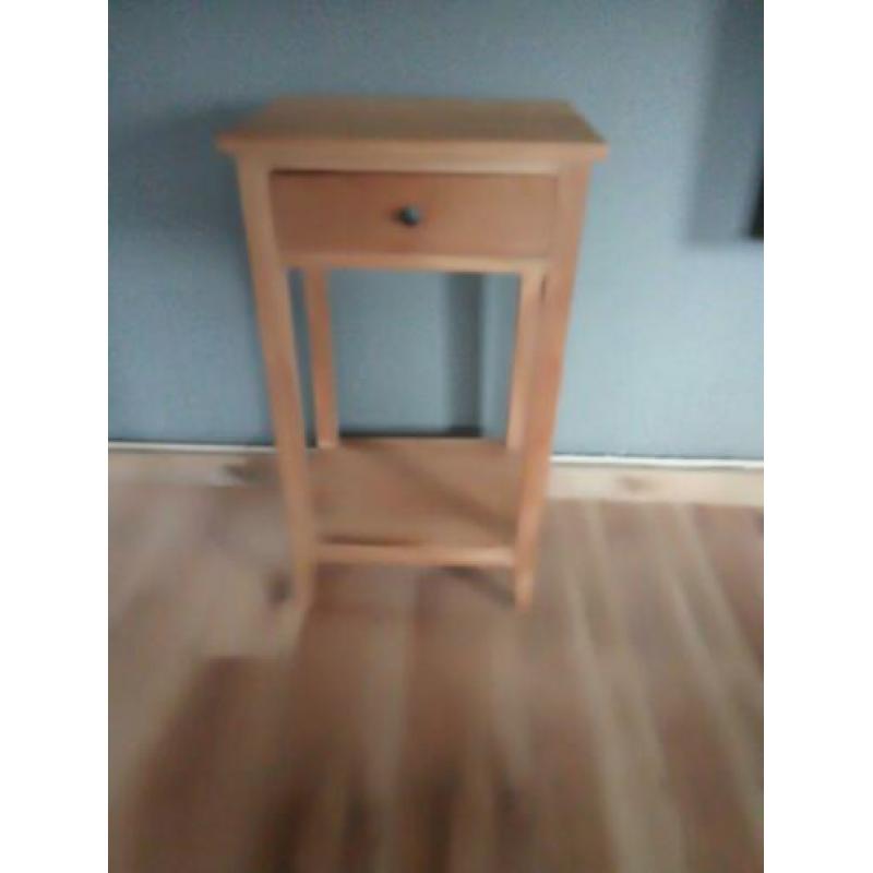 Massief teakhouten bijzettafel met lade en onderplank