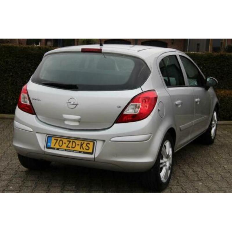Opel Corsa 1.2-16V Enjoy 5drs Airco Cruise Sportstoelen LMV