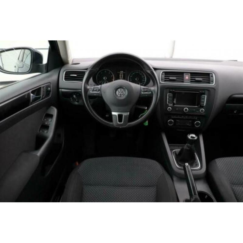 Volkswagen Jetta 1.2 TSI Comfortline | Navigatie | Parkeerse