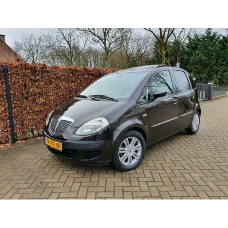 Lancia Musa 1.4-16V Platino ,KOOPJE !