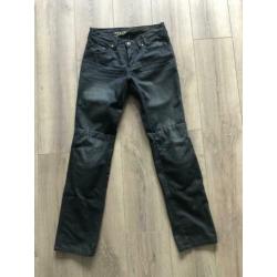 Dames motorjeans maar 27 Revit te koop