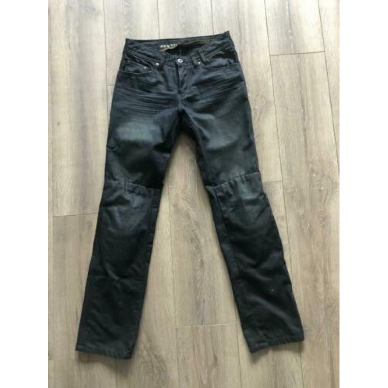 Dames motorjeans maar 27 Revit te koop