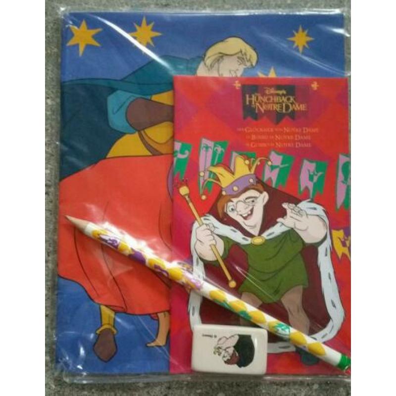 Klokkenluider van Notre Dame- view master3D,schriften,enz.