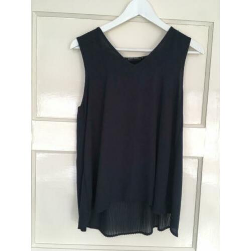 Only mouwloze top
