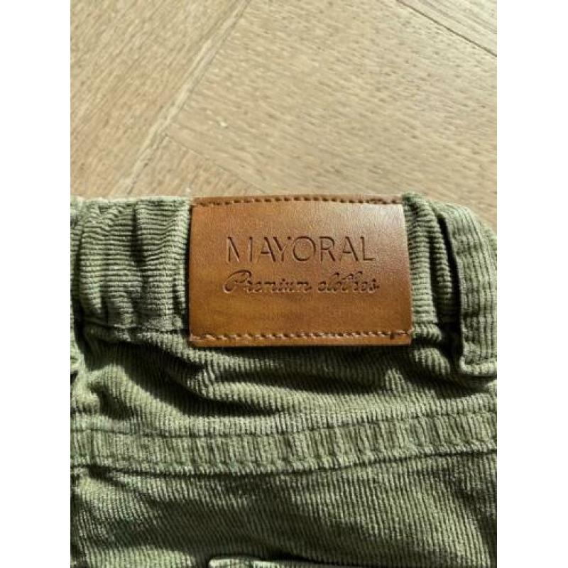 Mayoral broek maat 68