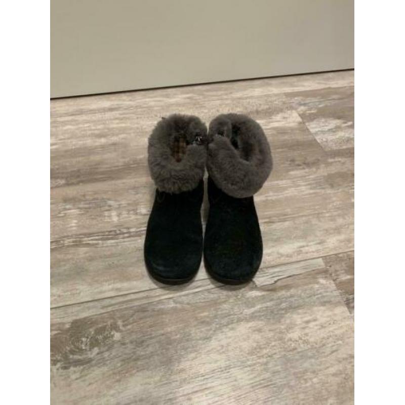 Uggs kids maat 23