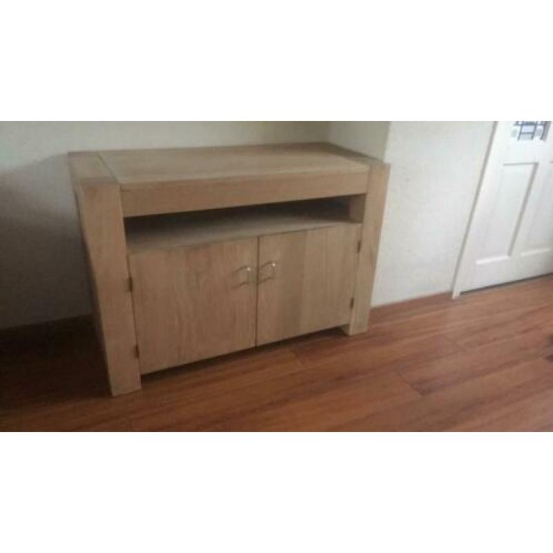 Massief eiken kast / tv meubel