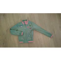 25 stuks kinderkleding maat 134 tm 152
