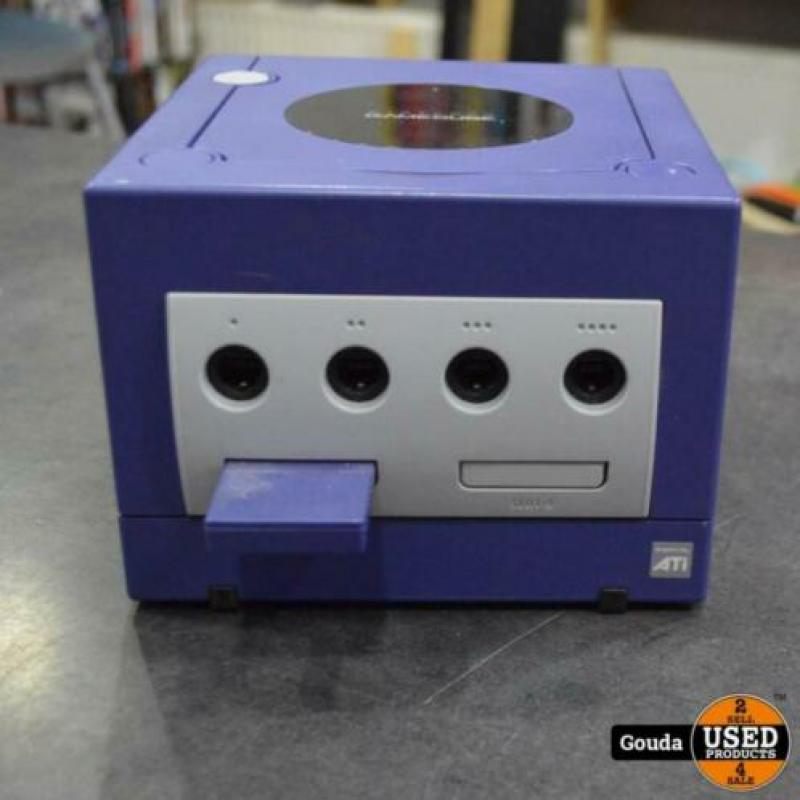 Game cube paars met kabels en controller 663