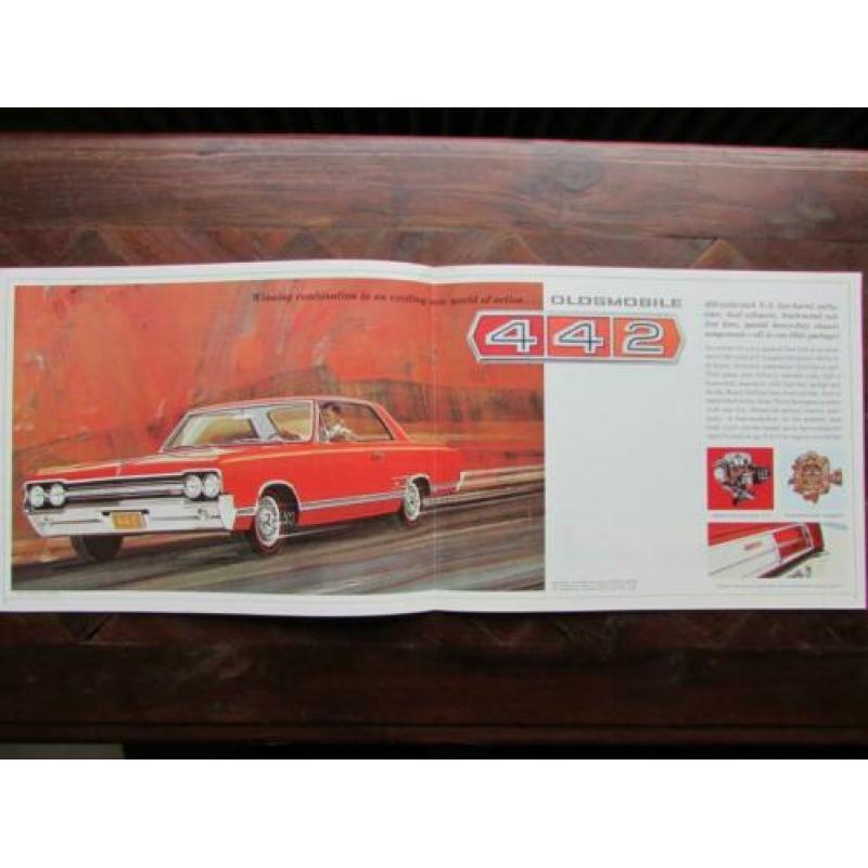 1965 Oldsmobile sports models brochure