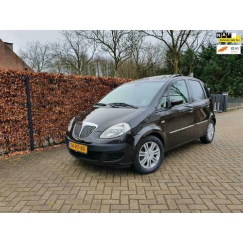 Lancia Musa 1.4-16V Platino ,KOOPJE !