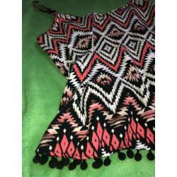 Kleurrijk: blouse. Maat L. ZGAN