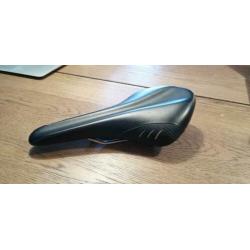 Fizik Arione Donna dames racefietszadel