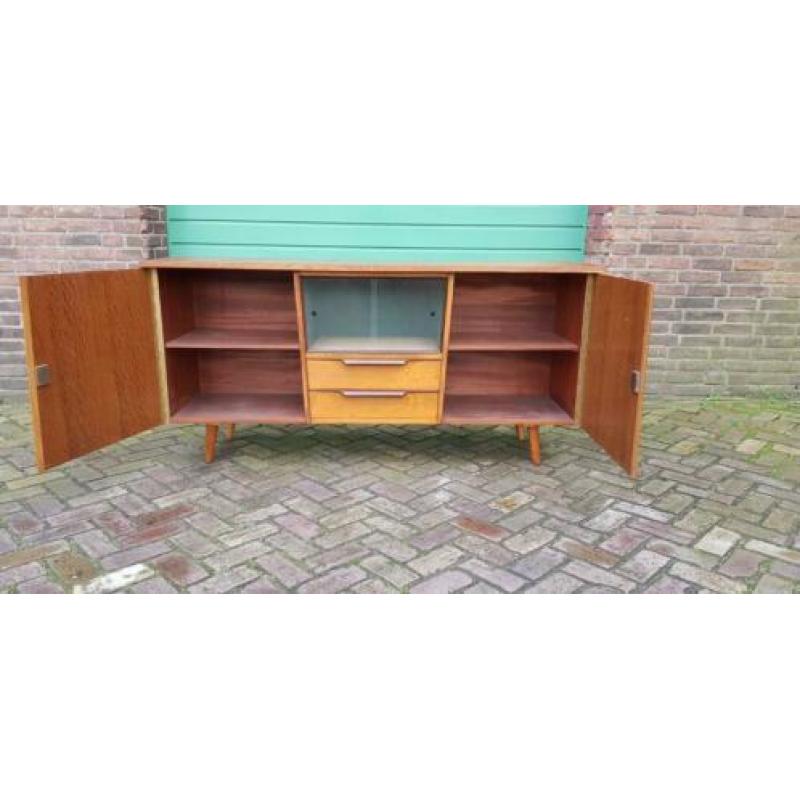 Vintage kast dressoir wandmeubel schuine pootjes opknapper