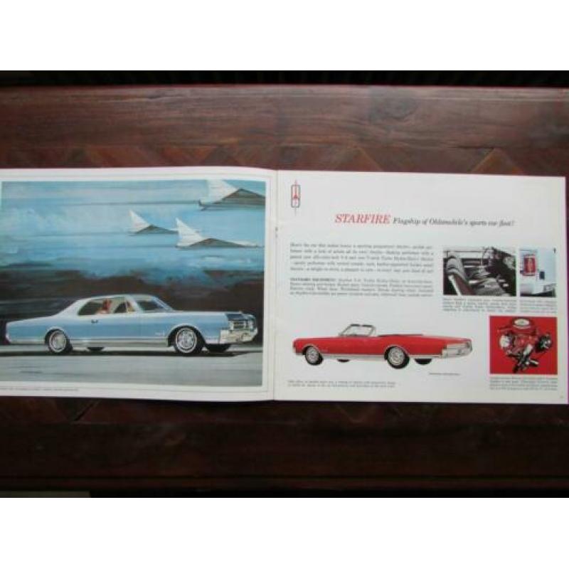 1965 Oldsmobile sports models brochure