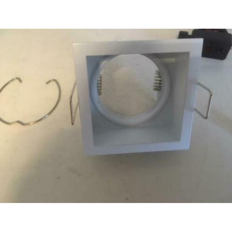 438. Inbouwspotjes Delta Light Carree Downlight star