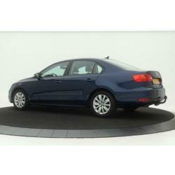 Volkswagen Jetta 1.2 TSI Comfortline | Navigatie | Parkeerse