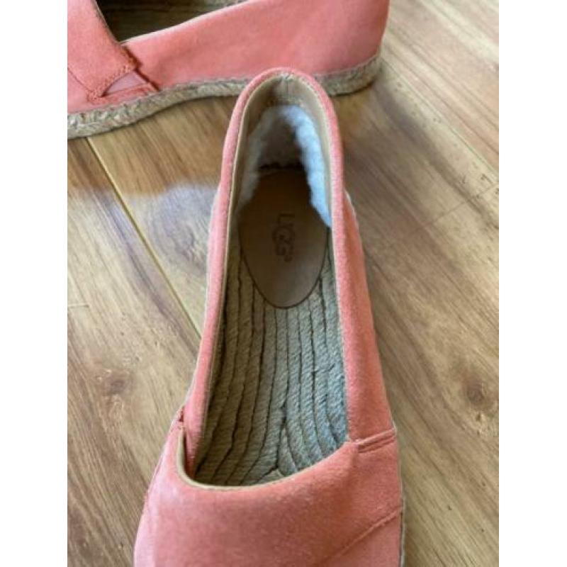 Roze espadrilles/loafers van Ugg