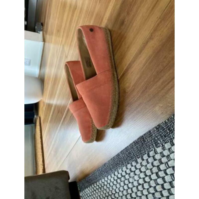 Roze espadrilles/loafers van Ugg
