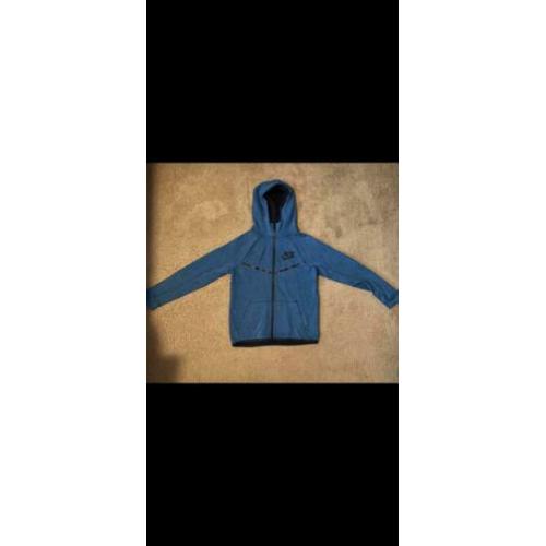 Nike tech fleece vest