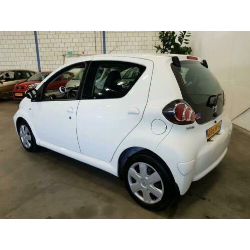Toyota Aygo 1.0i 12v 5drs Comfort Airco Audio-cd/Parrot/Nett