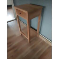 Massief teakhouten bijzettafel met lade en onderplank