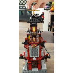 Ninjago toren compleet met boekje