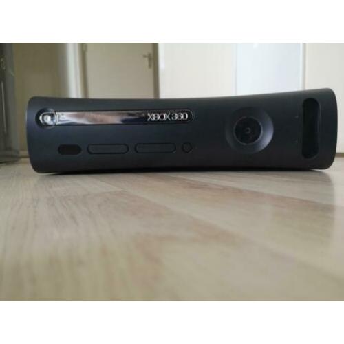 Xbox 360 met veel spellen en extras