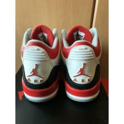 Jordan 3 Retro Fire Red (2013)