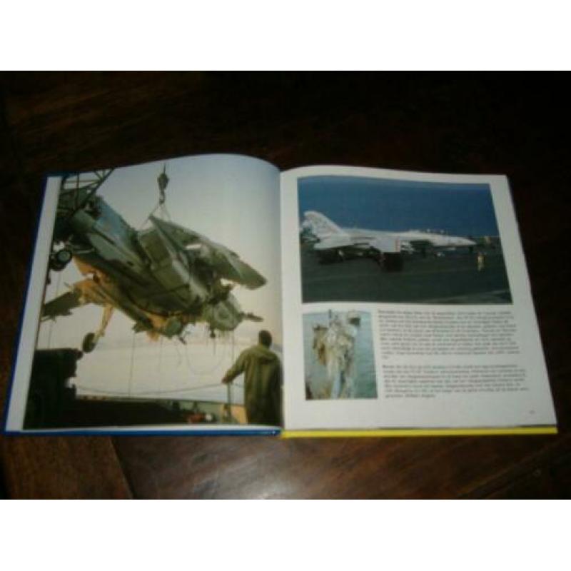 tomcats forever ,david d.f.brown en robert f. dorr