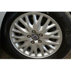 Volvo V50 2.5 T5 Kinetic AUTOMAAT + LEDER + STOELVERWARMING!