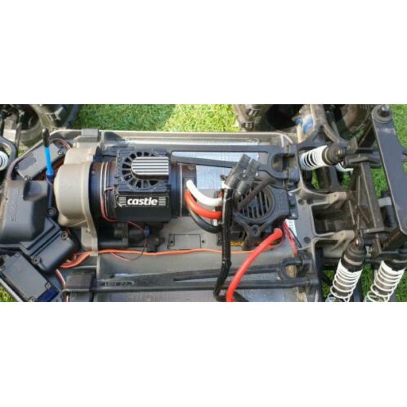 Traxxas E-Maxx