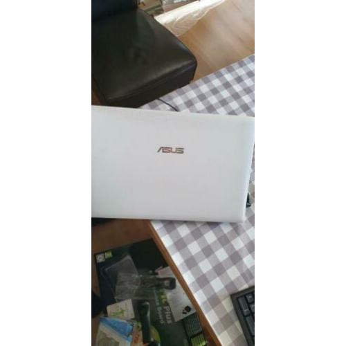 Asus e2 1800apu