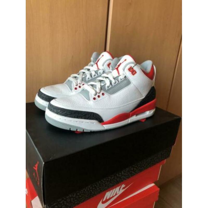Jordan 3 Retro Fire Red (2013)