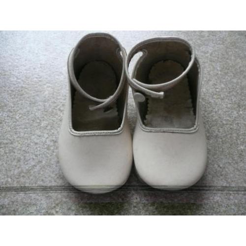 Tembred kinder schoenen maat 18 of 19 vinyl met leren solen