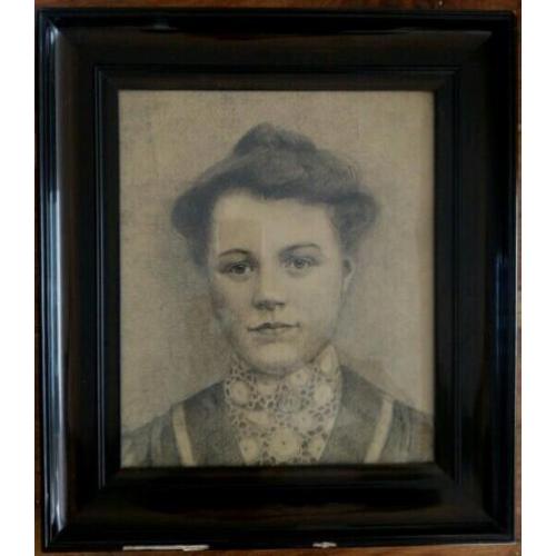 Prachtig portret rond 1900 met potlood getekend in lijst