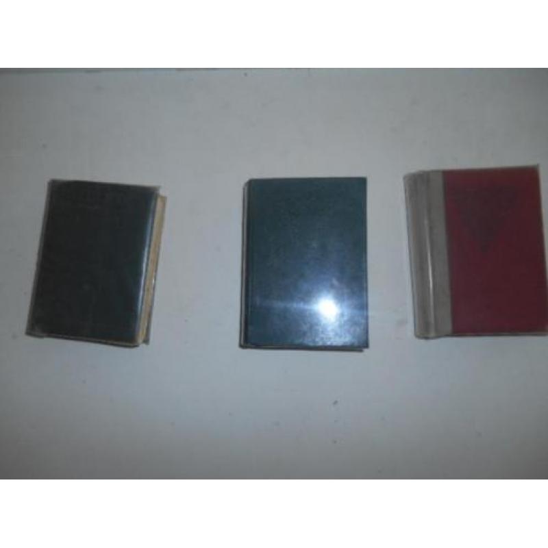 Mini zakwoordenboeken Engels Duits en Frans anno 1937