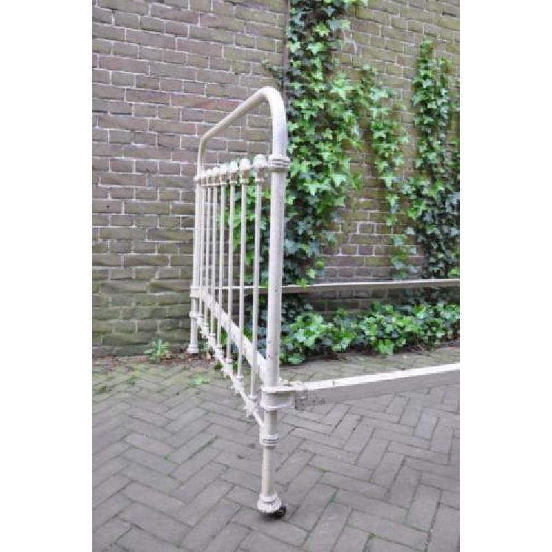 brocante IJzeren bad Frans