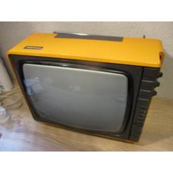 Vintage retro licht oranje televisie