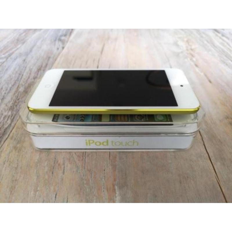 Ipod touch 5 32gb, zgan, altijd in cover gezeten, krasvrij