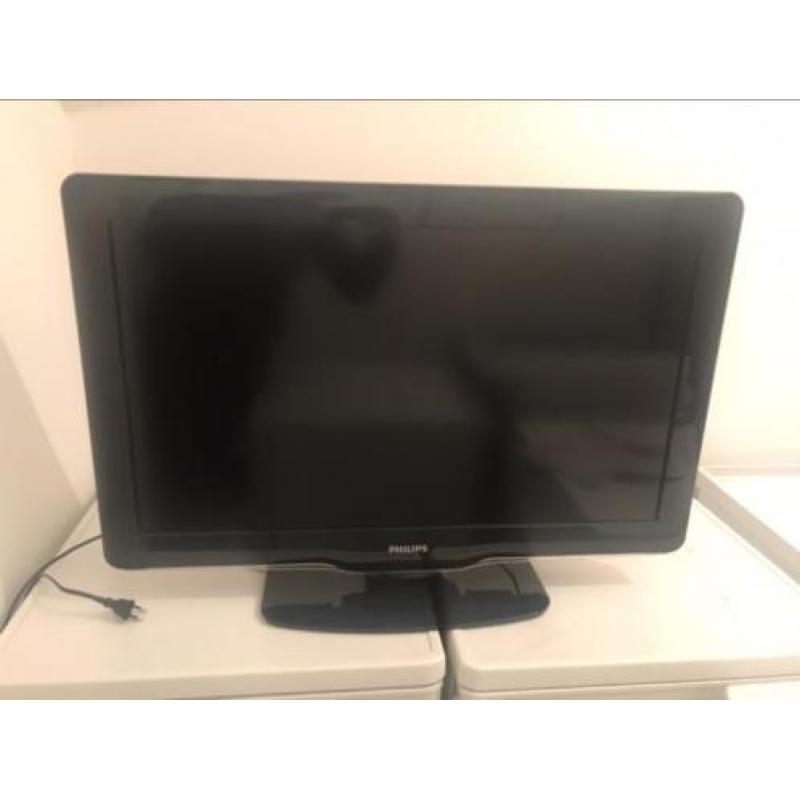 80cm FullHD Lcd tv: Philips, Werkt Super! 3x HDMI!