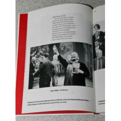 Het boek van het jaar 1998. Uitgegeven door De Volkskrant.