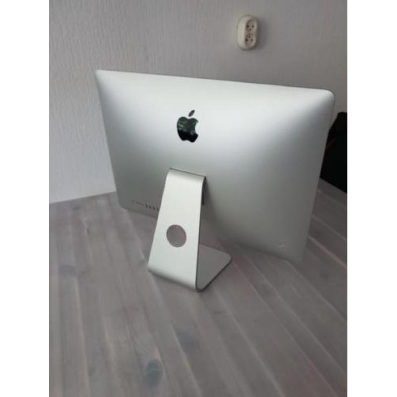Apple iMac 21.5 inch Retina 4K (Late 2015) 1TB
