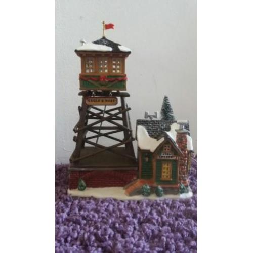 Lemax eagle's nest met verlichting en in doos brandweer