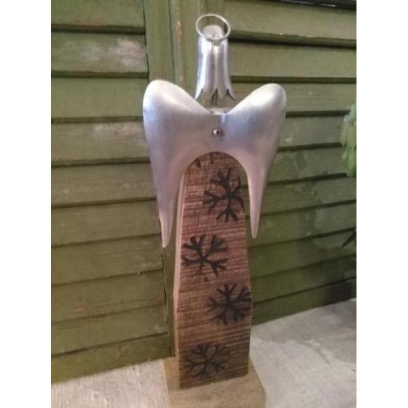 Prachtige grote engel van hout en metaal, hoogte 48 cm