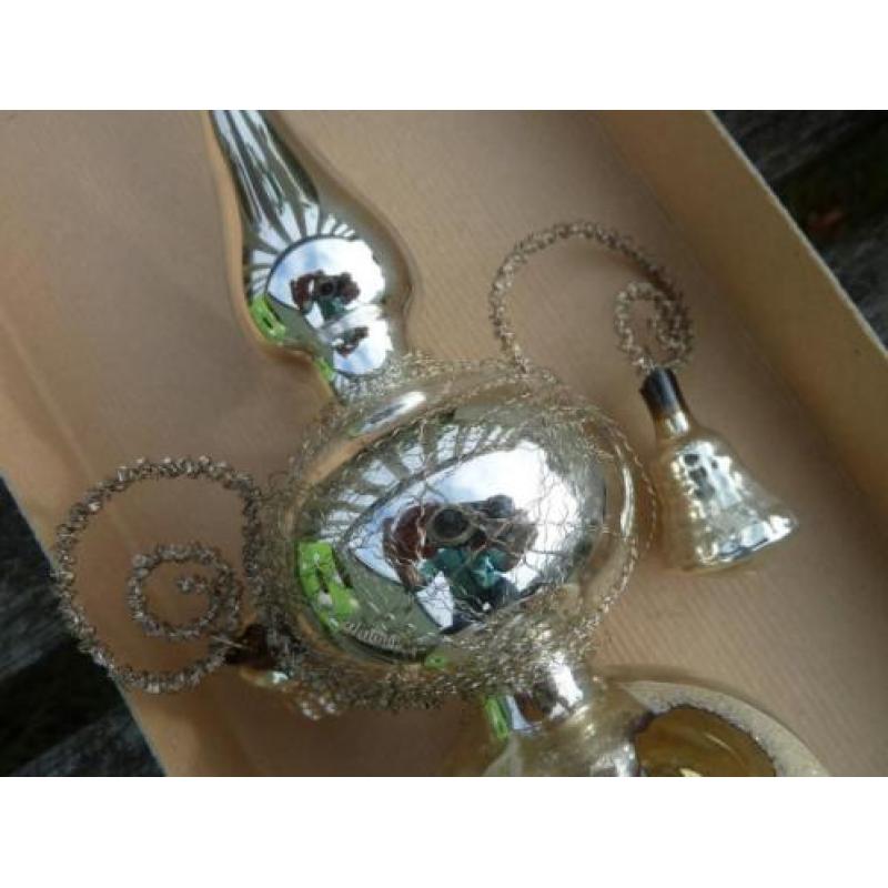Antieke oude zilveren kerstboom piek met belletjes vintage