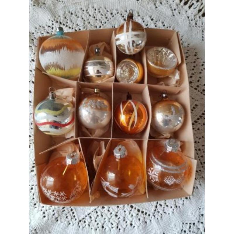 12 oude antieke brocante zilverkleurige kerstballen 2