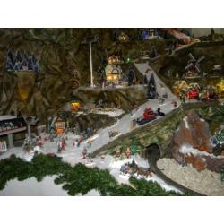 Compleet Groot Kerstdorp ca 4.2 mtr breed