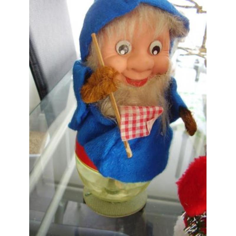 4 hele oude retro kerstmannen, kerst man, kerstmannetjes